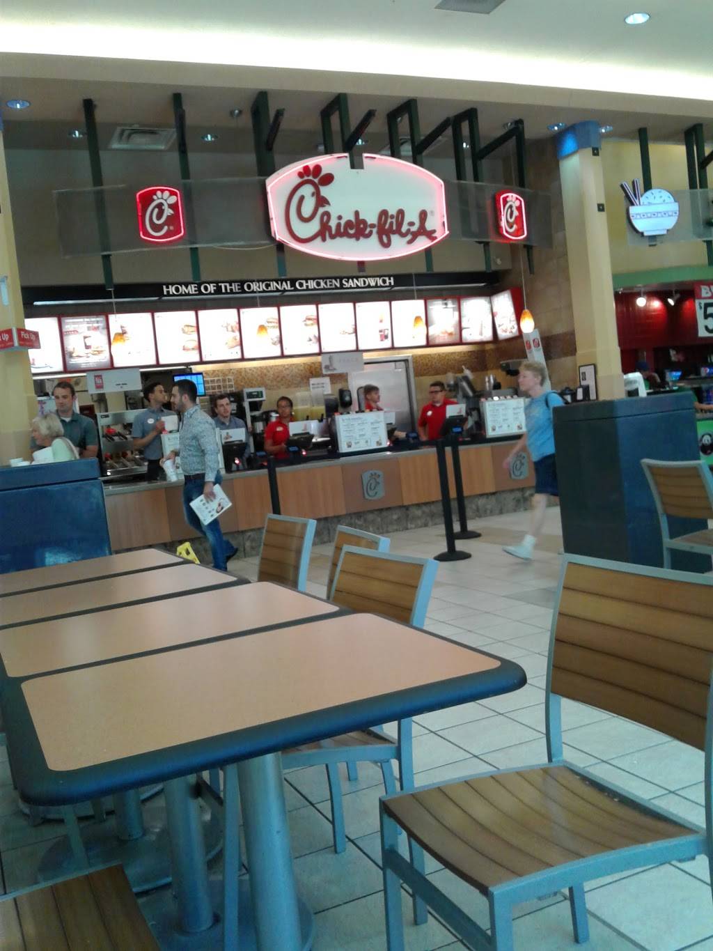 Chick-fil-A | restaurant | 4801 Outer Loop, Louisville, KY 40219, USA | 5029687904 OR +1 502-968-7904