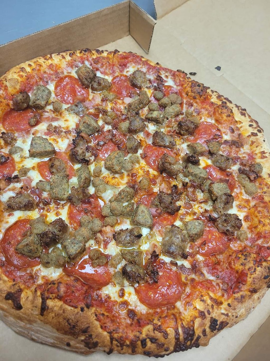 Mrs Cs Pizza LLC | restaurant | 628 Dresden Ave Suite #4, East Liverpool, OH 43920, USA | 3303863330 OR +1 330-386-3330