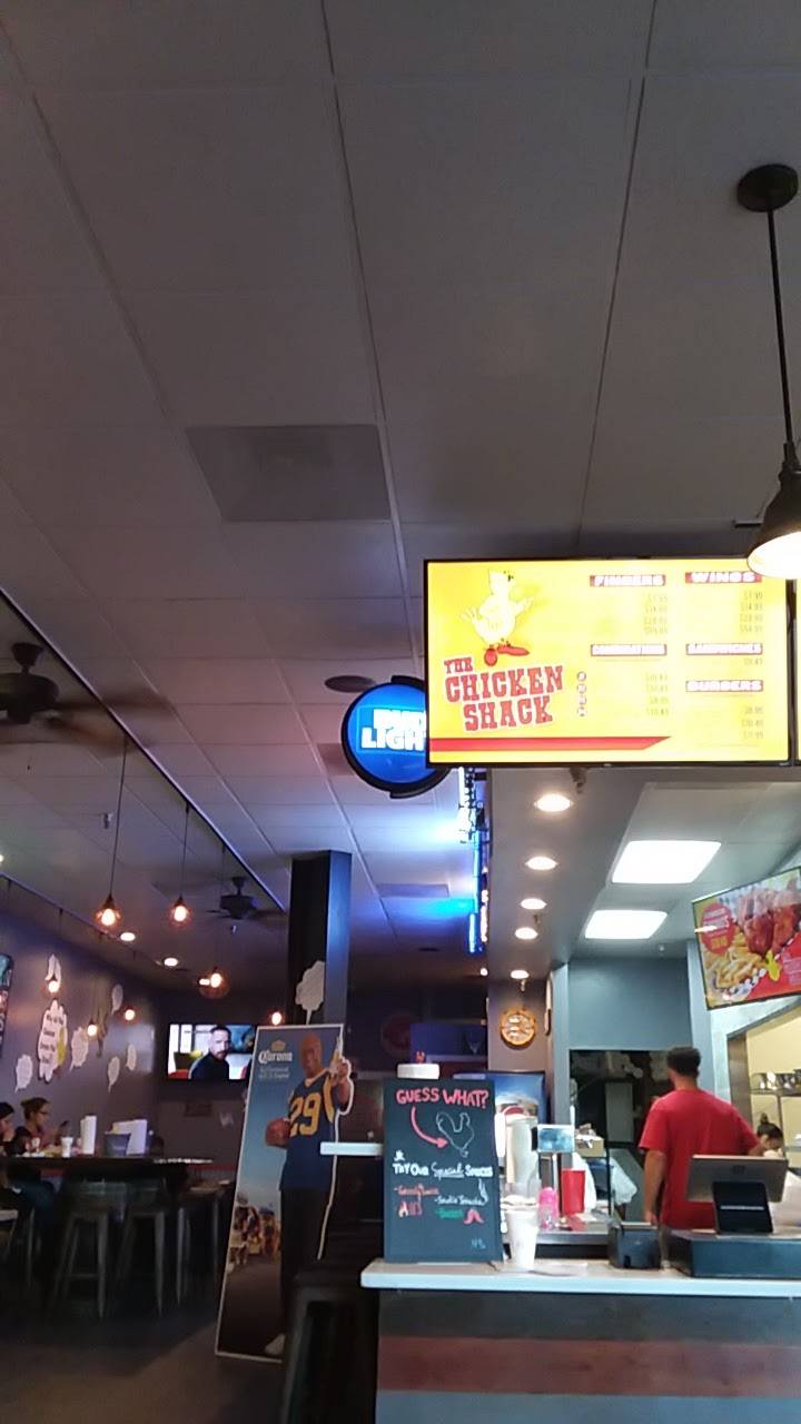 The Chicken Shack | restaurant | 7675 N Blackstone Ave #114, Fresno, CA 93720, USA | 5598783134 OR +1 559-878-3134