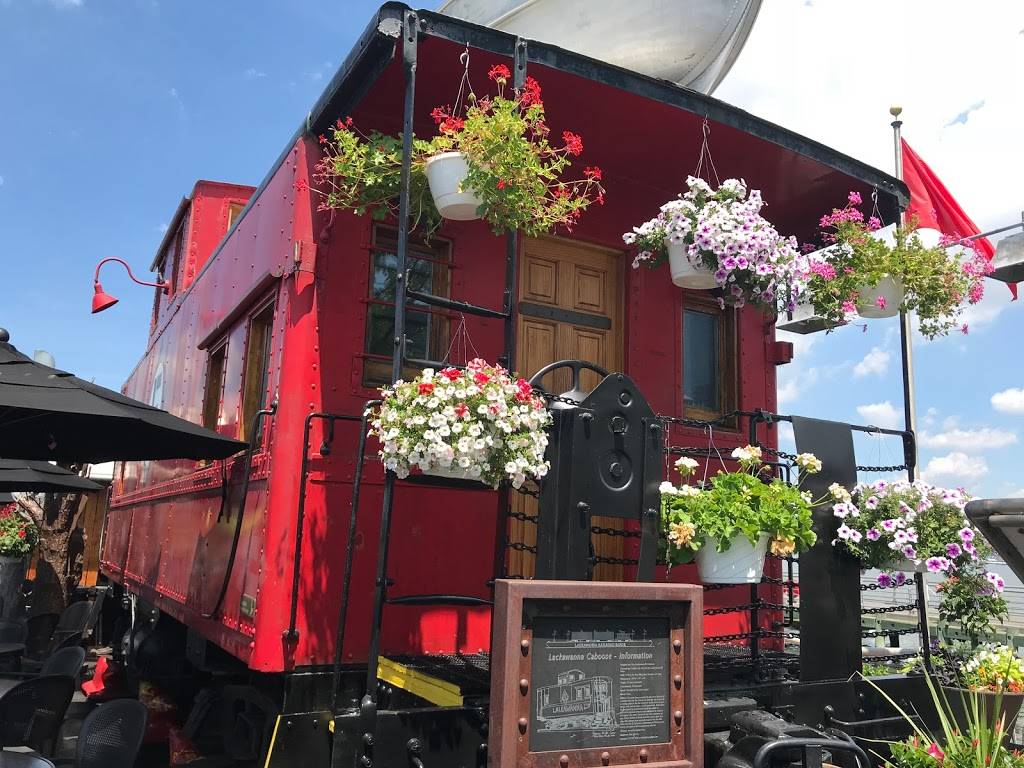 Frying Pan | restaurant | Big Red Boat in Park, 207 12th Ave, New York, NY 10001, USA | 2129896363 OR +1 212-989-6363