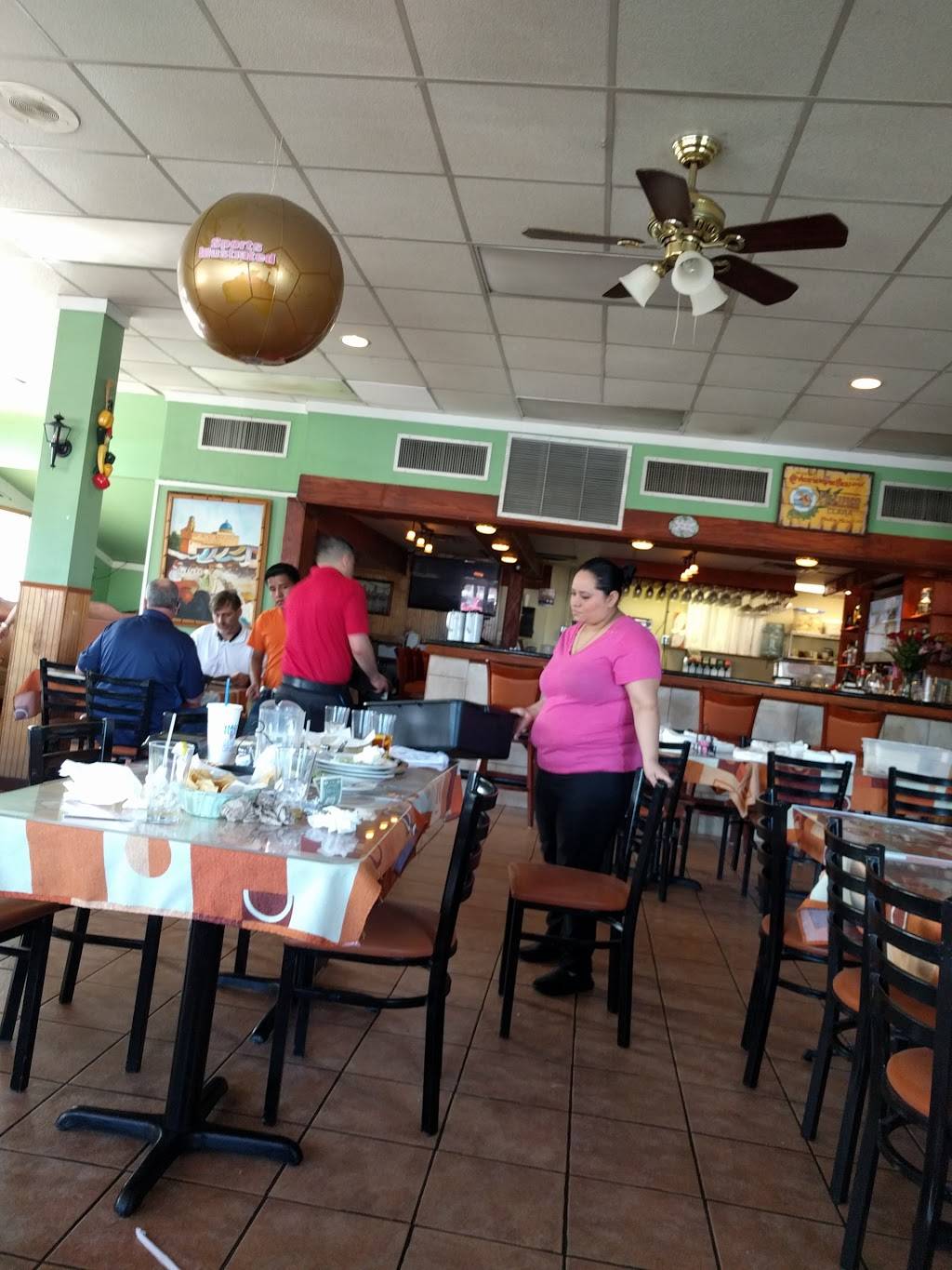 El Cazador | restaurant | 1540 Montclair Rd, Birmingham, AL 35210, USA | 2059511205 OR +1 205-951-1205