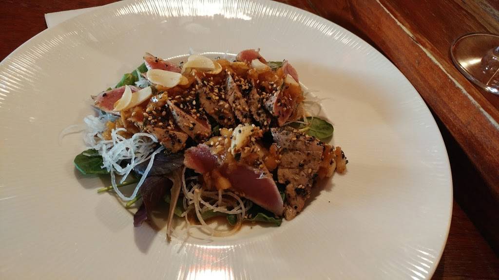 Tanoshii | restaurant | 5547 N Clark St, Chicago, IL 60640, USA | 7738786886 OR +1 773-878-6886