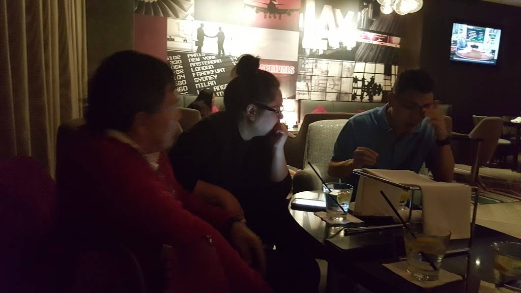 Yokoso Sushi Bar | restaurant | 5985 W Century Blvd, Los Angeles, CA 90045, USA | 3106427500 OR +1 310-642-7500