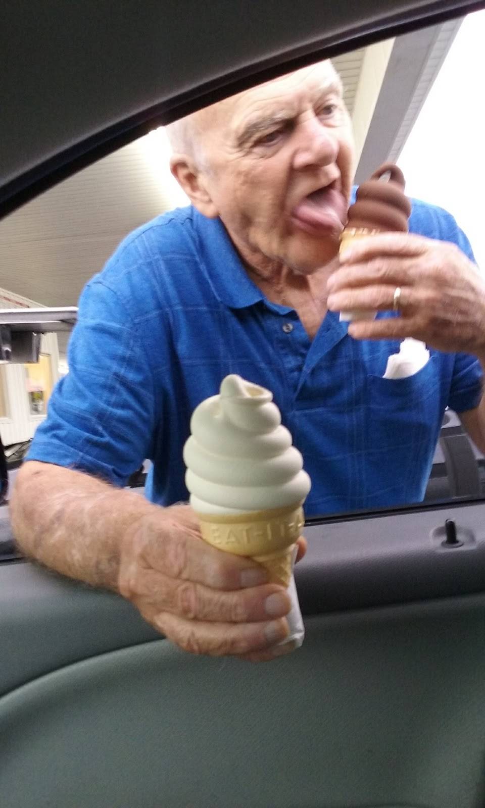 Bobs Drive-In Restaurant | restaurant | 2429 Bridge St, Paducah, KY 42003, USA | 2704436493 OR +1 270-443-6493