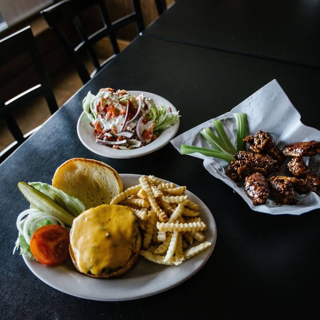 A-Town Pizza Pub and Grill | restaurant | 1941 W Galena Blvd, Aurora, IL 60506, USA | 6308440044 OR +1 630-844-0044