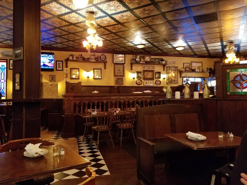 Chief ONeills Pub & Restaurant | restaurant | 3471 N Elston Ave, Chicago, IL 60618, USA | 7735833066 OR +1 773-583-3066