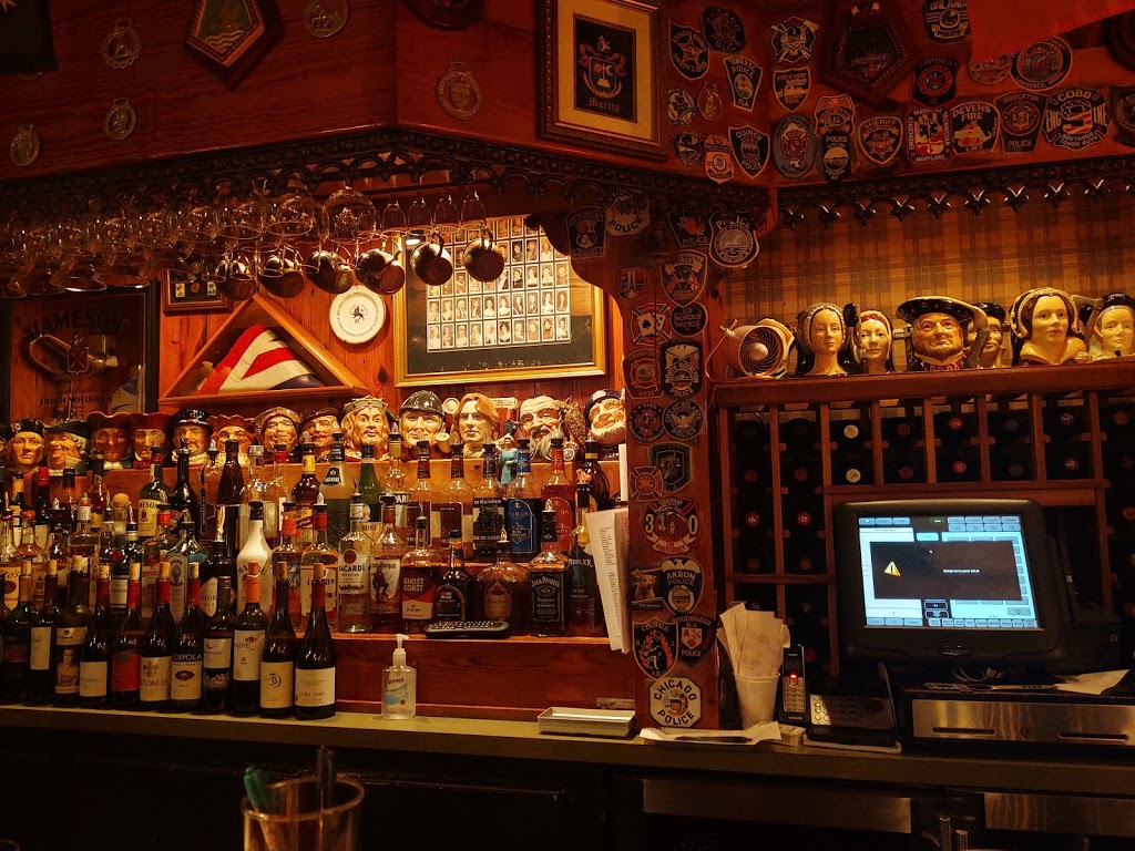 Six Pence Pub | restaurant | 245 Bull St, Savannah, GA 31401, USA | 9122333156 OR +1 912-233-3156