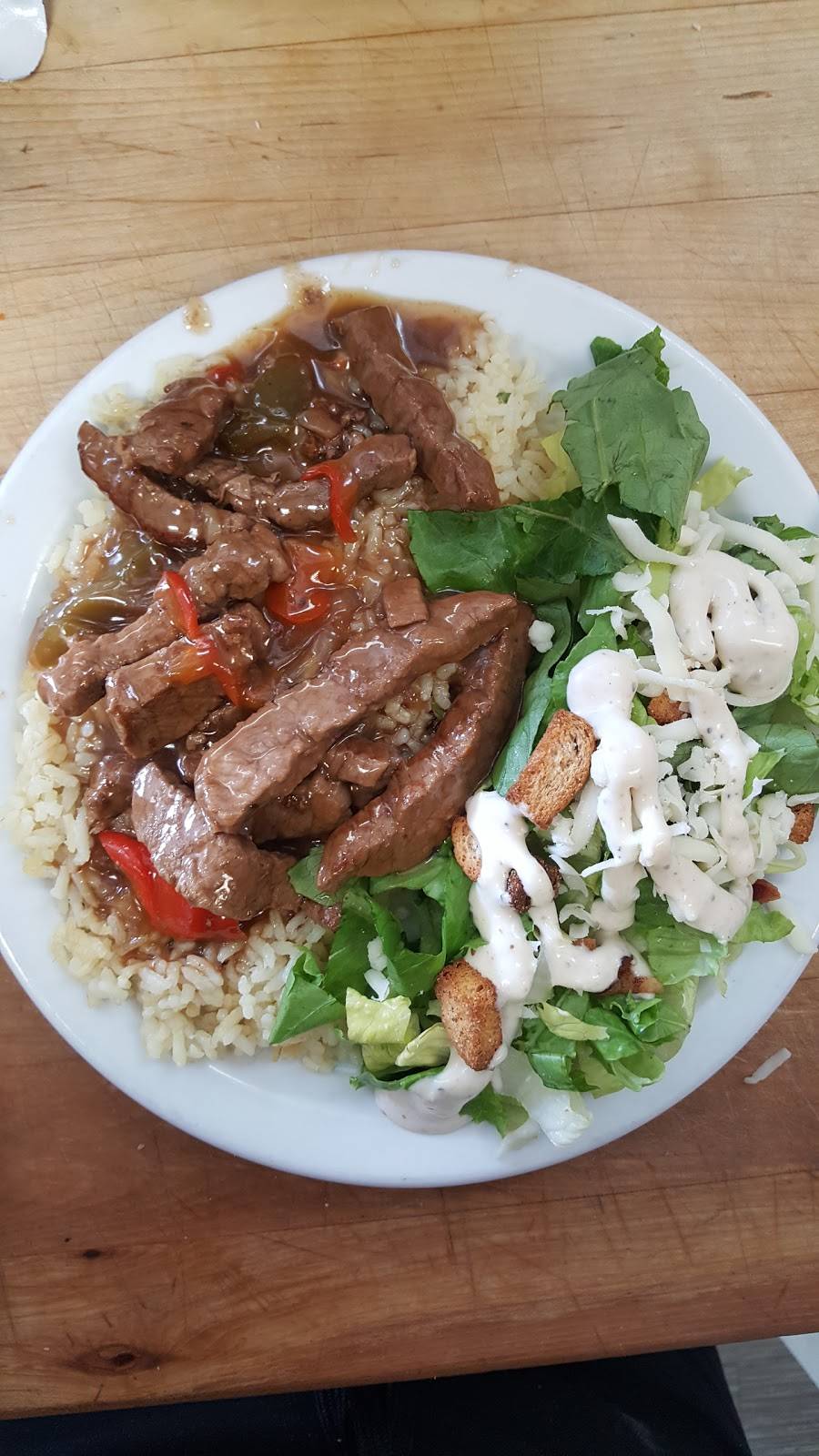 Casse-croûte Chez Diane | meal takeaway | 695 Avenue Godin, Québec, QC G1M 3E6, Canada | 4186811645 OR +1 418-681-1645