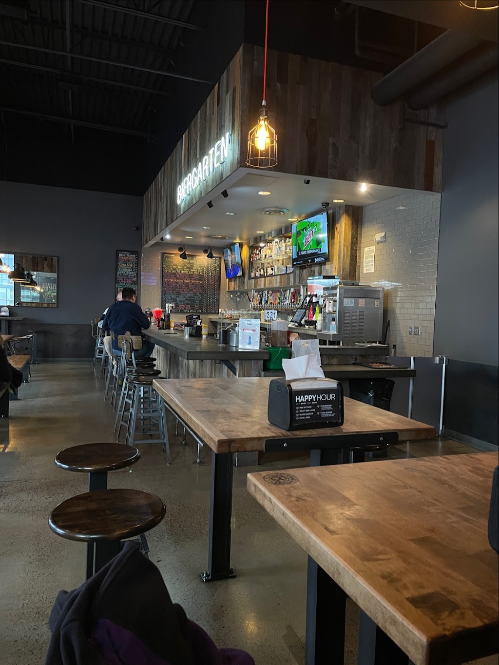 Bad Mutha Clucka | restaurant | 8616 Northfield Blvd #1610, Denver, CO 80238, USA | 3033534385 OR +1 303-353-4385