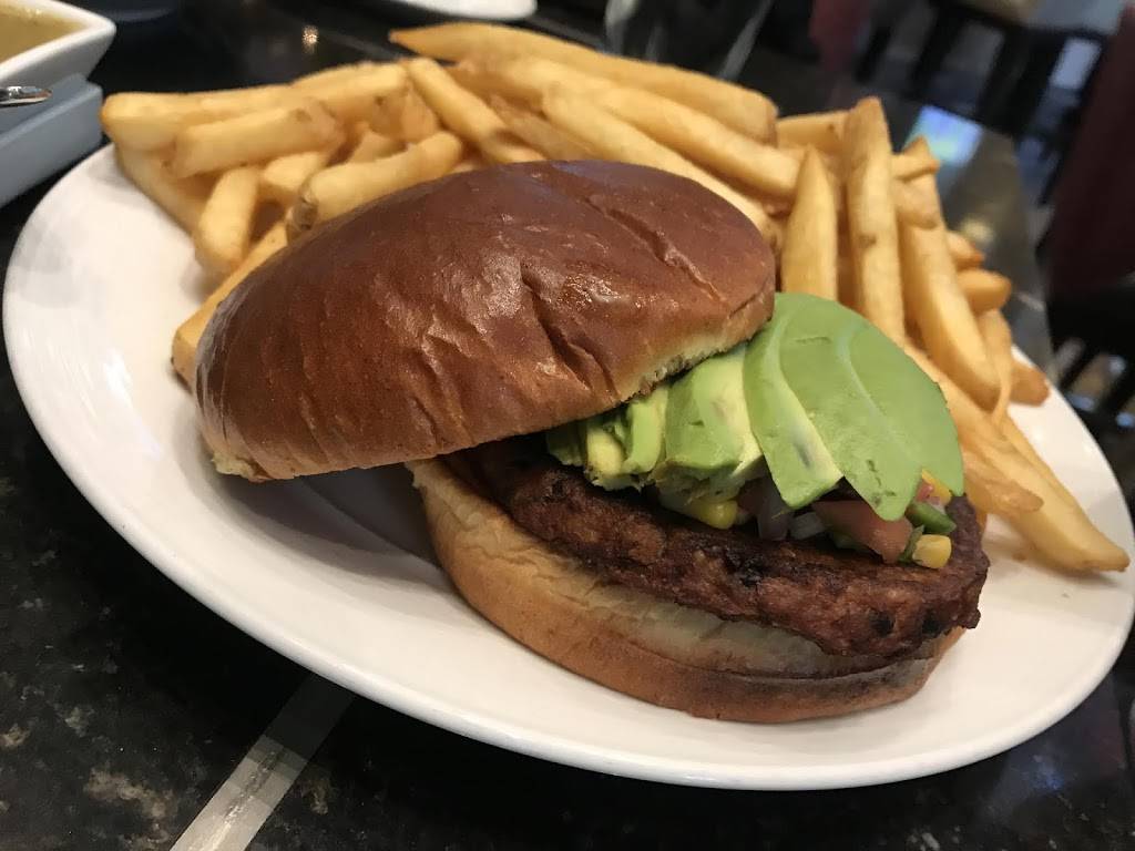 The Lobby Lounge | restaurant | E. Wacker Drive 323, Swissotel Chicago, Chicago, IL 60601, USA | 3125650565 OR +1 312-565-0565