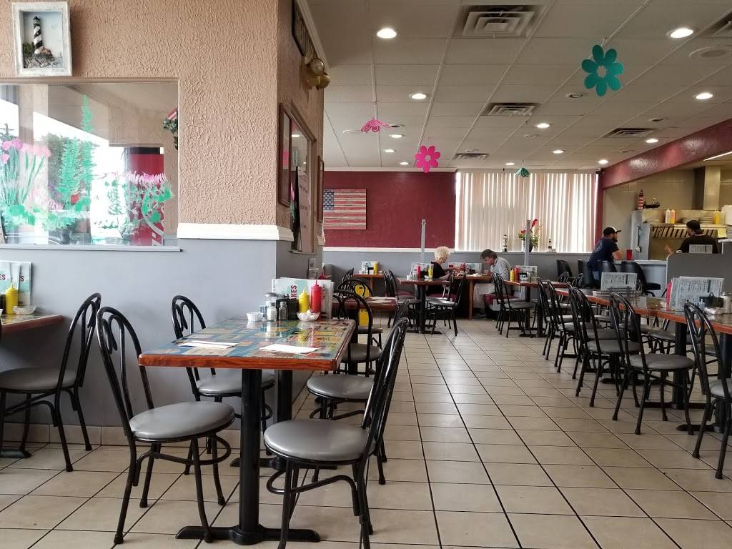 Great Lakes Coney Island | restaurant | 38425 Grand River Ave, Farmington, MI 48335, USA | 2484716968 OR +1 248-471-6968