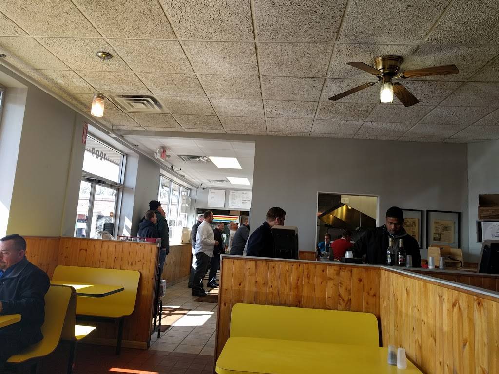 Cousins Tasty Chicken | restaurant | 1209 Leonard St NE, Grand Rapids, MI 49505, USA | 6164565244 OR +1 616-456-5244