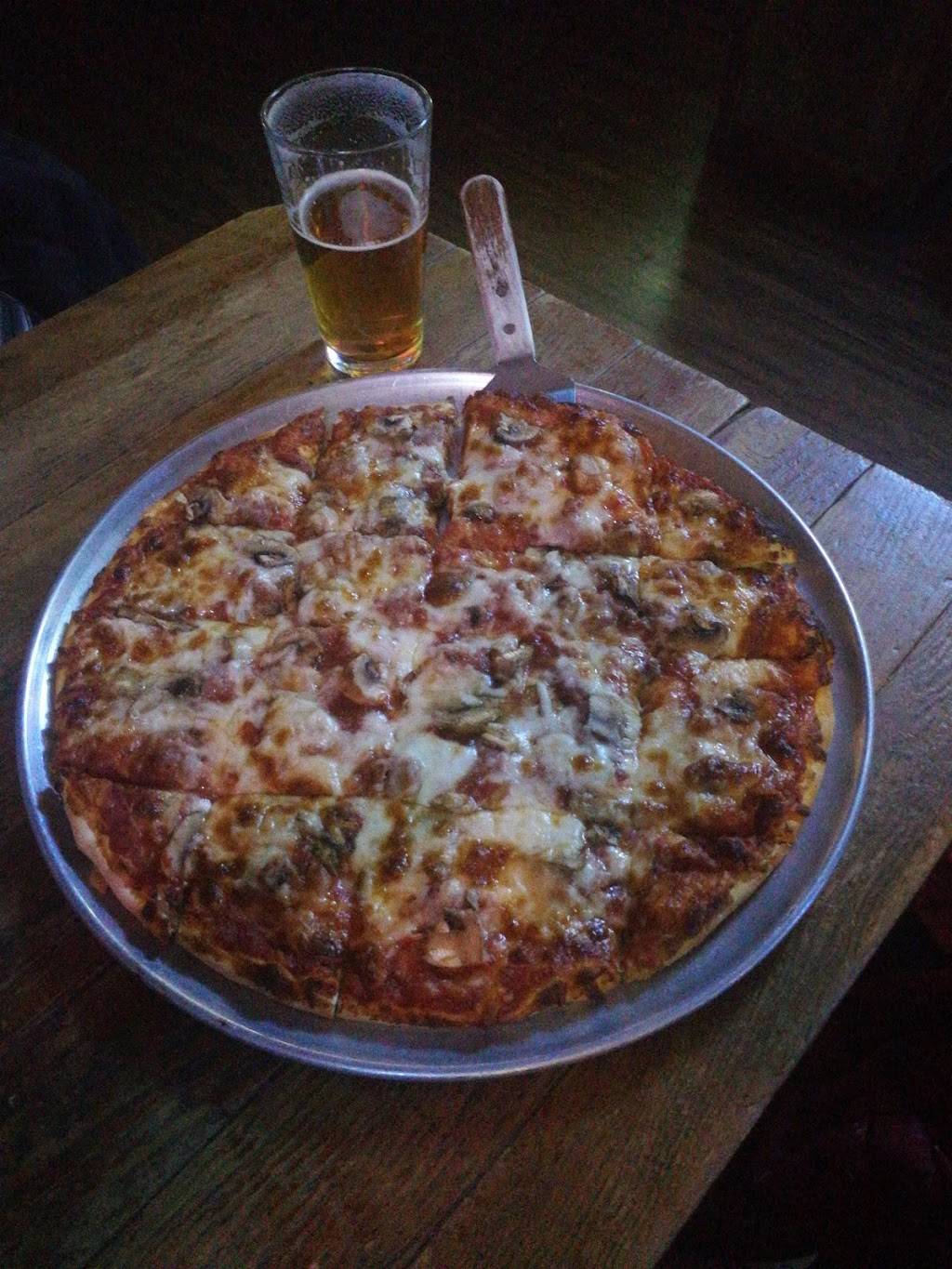 Bringer Inn | restaurant | 6230 Lincoln Ave, Morton Grove, IL 60053, USA | 8479650150 OR +1 847-965-0150