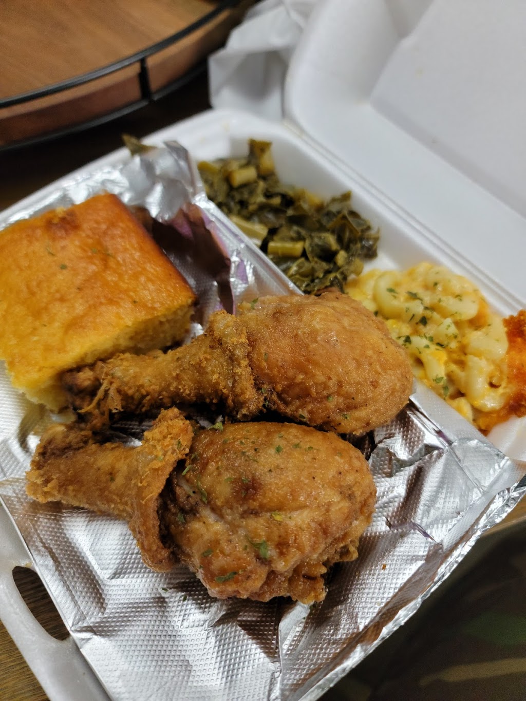 Collard Greenz Country Cooking Restaurant | restaurant | 2602 Montgomery St unit A, Savannah, GA 31401, USA | 9124955228 OR +1 912-495-5228