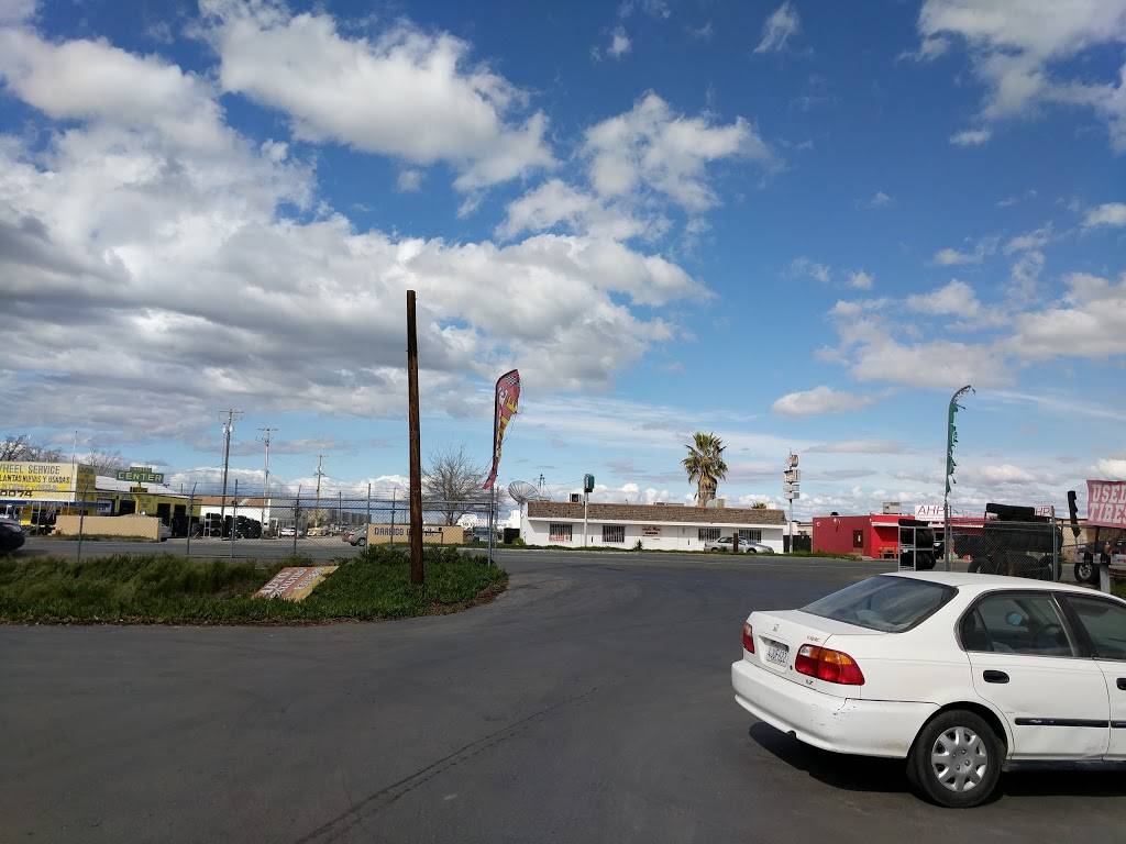 Jacks Place | restaurant | 7939 Eleventh St, Tracy, CA 95304, USA | 2098323392 OR +1 209-832-3392