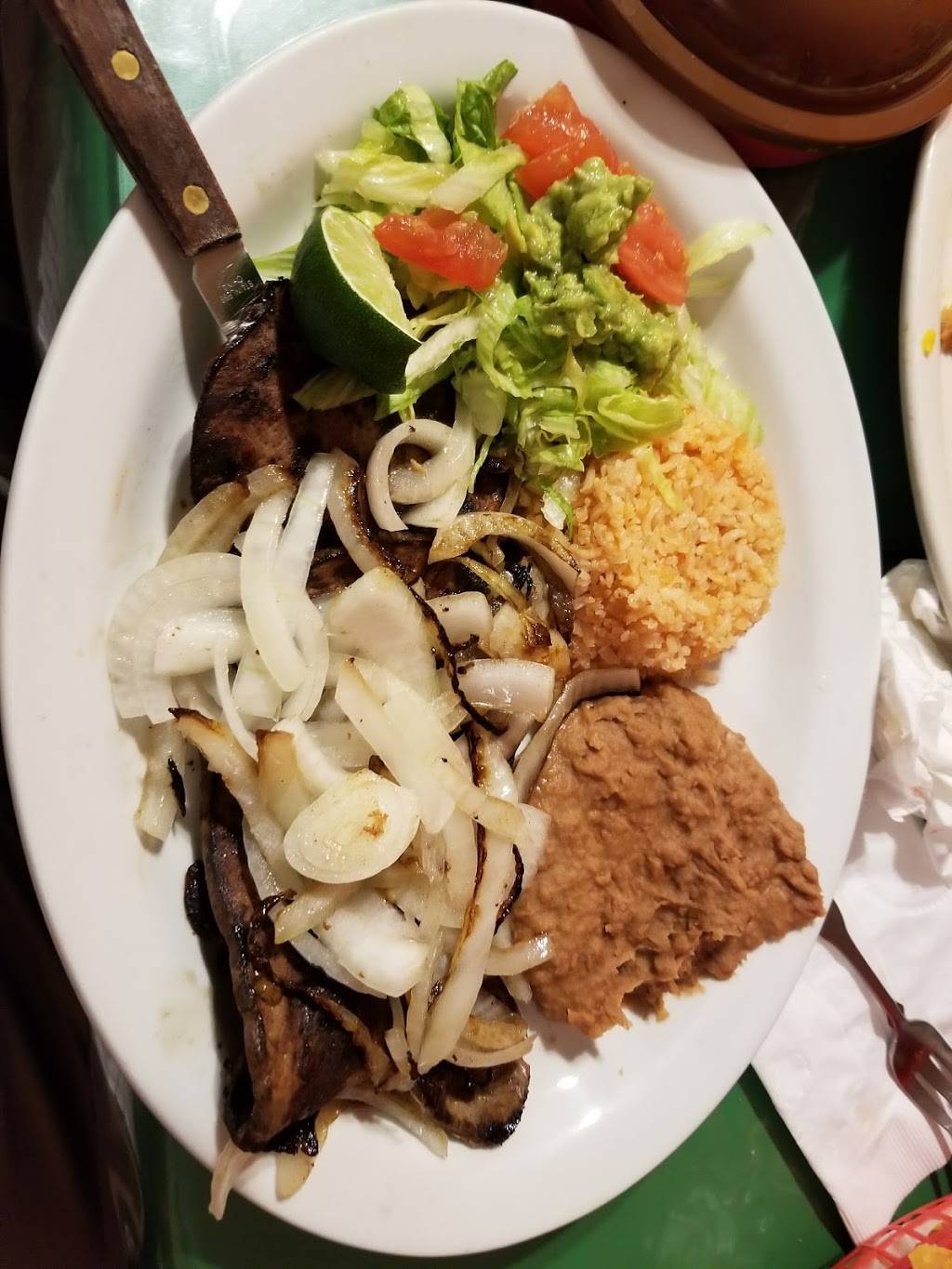 Taqueria El Chilaquil | restaurant | 1821 W Commerce St, San Antonio, TX 78207, USA | 2102265410 OR +1 210-226-5410