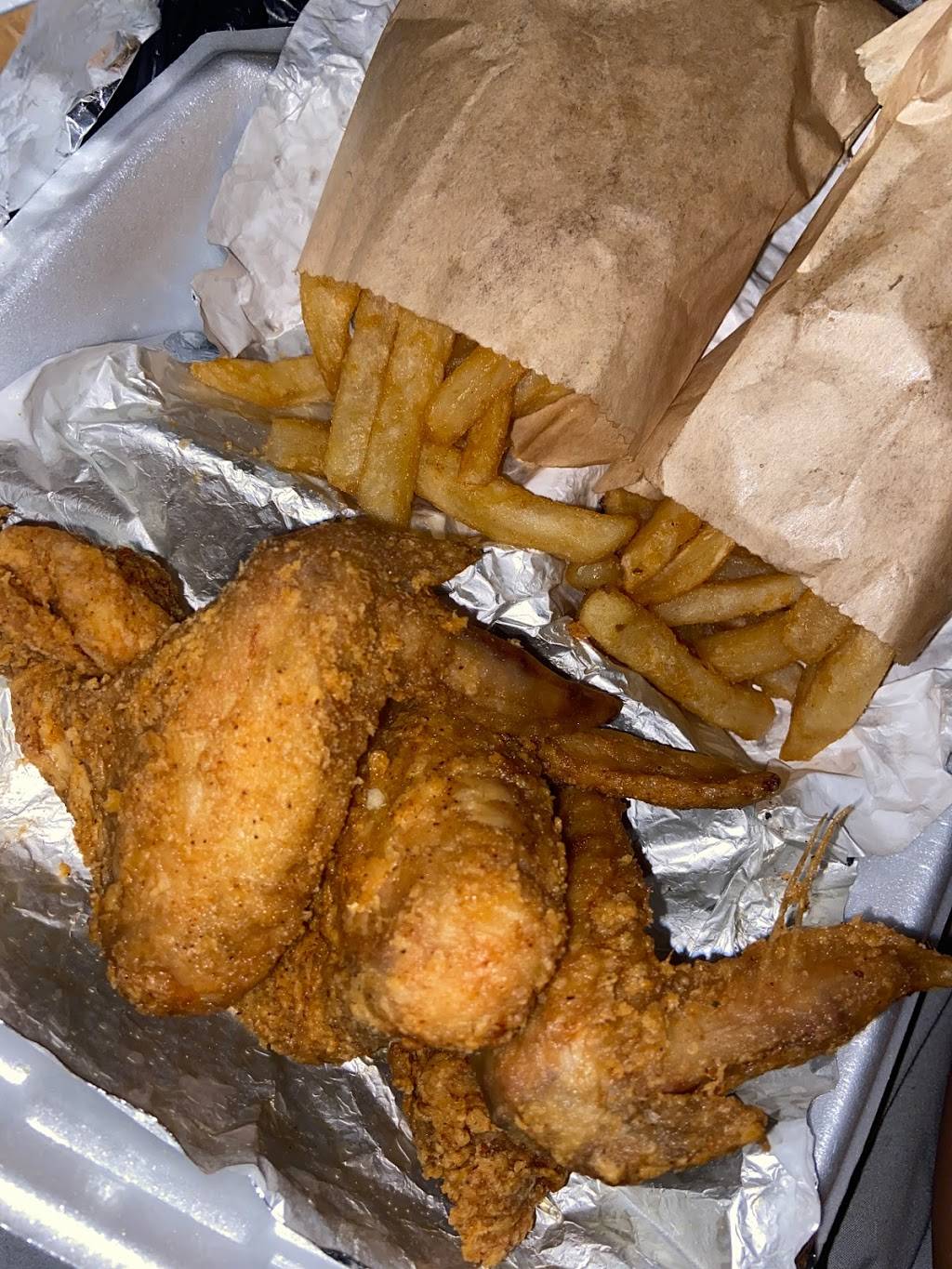 Rufus Red Hots | restaurant | 600 Broadway St, Cape Girardeau, MO 63701, USA | 5738033188 OR +1 573-803-3188