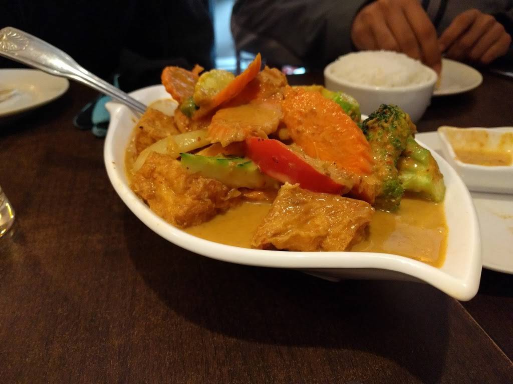 Cilantro Thai & Vietnamese Cuisine | restaurant | 383 Main St, Woburn, MA 01801, USA | 7819339888 OR +1 781-933-9888