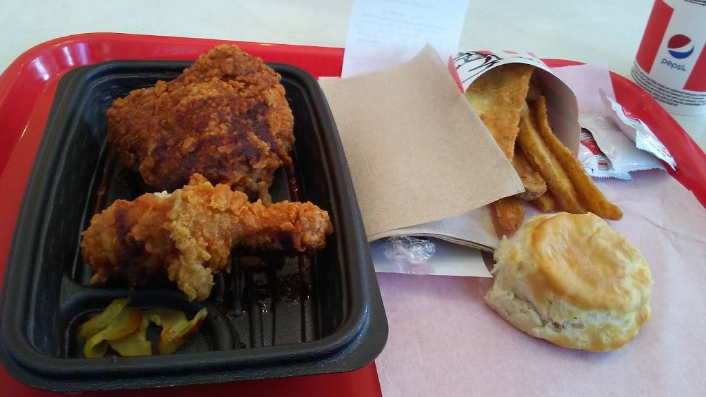 KFC | restaurant | 1970 N, Cobb Pkwy NW, Kennesaw, GA 30152, USA | 7704229716 OR +1 770-422-9716