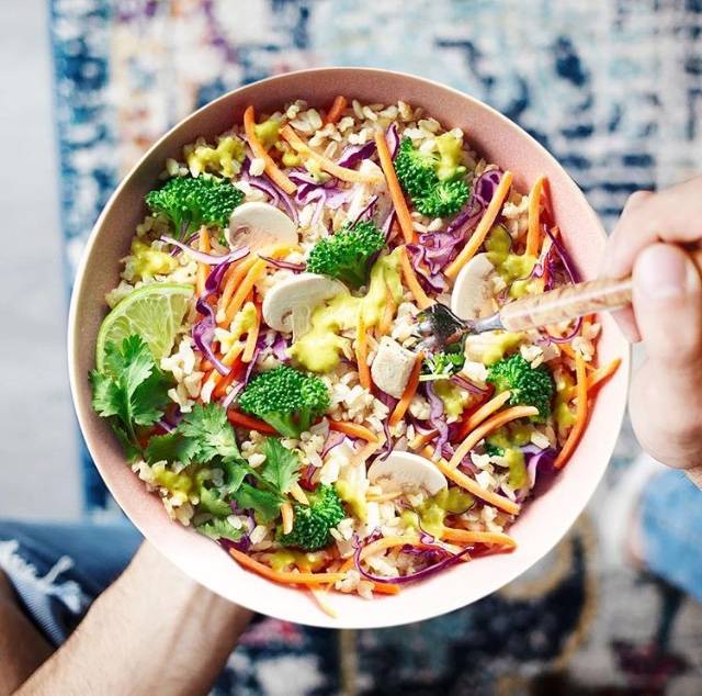 freshii | restaurant | 290 W Hunt Club Rd, Ottawa, ON K2E 0B7, Canada | 6139036108 OR +1 613-903-6108