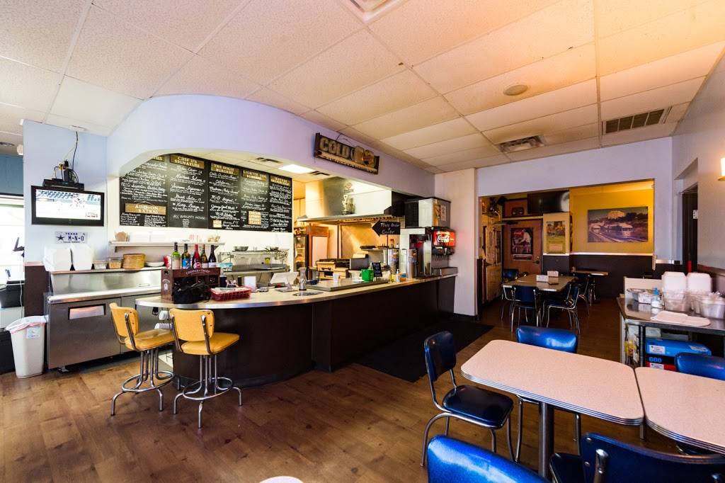 M&O Station Grill | restaurant | 200 Carroll St #110, Fort Worth, TX 76107, USA | 8178828020 OR +1 817-882-8020