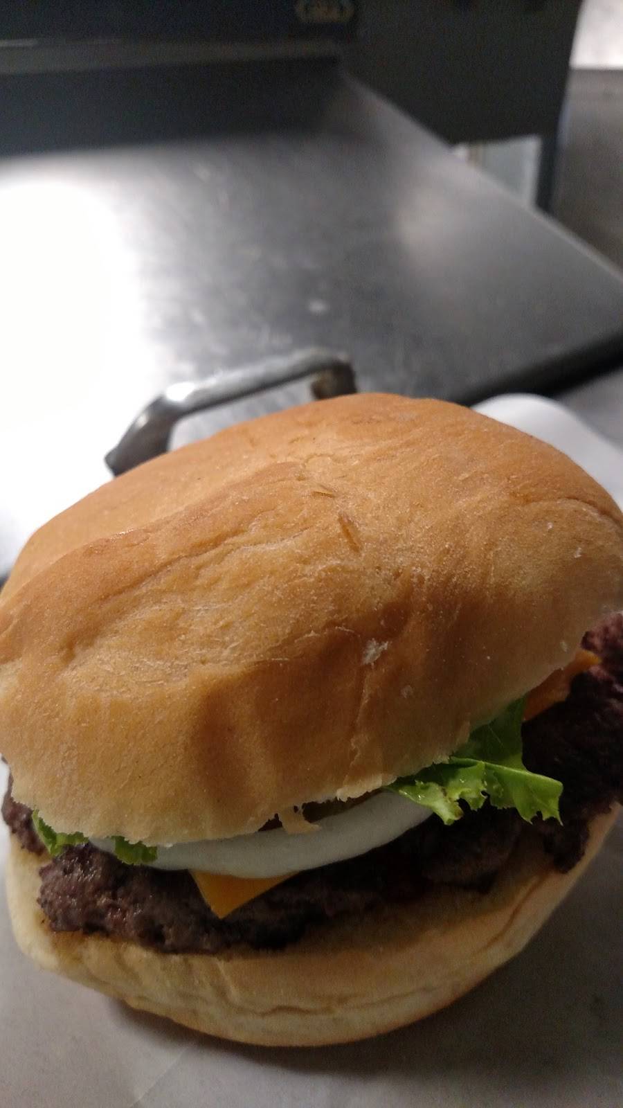 Browns Quality Seafood | restaurant | 602 W 6th St, Waynesboro, GA 30830, USA | 7065540102 OR +1 706-554-0102