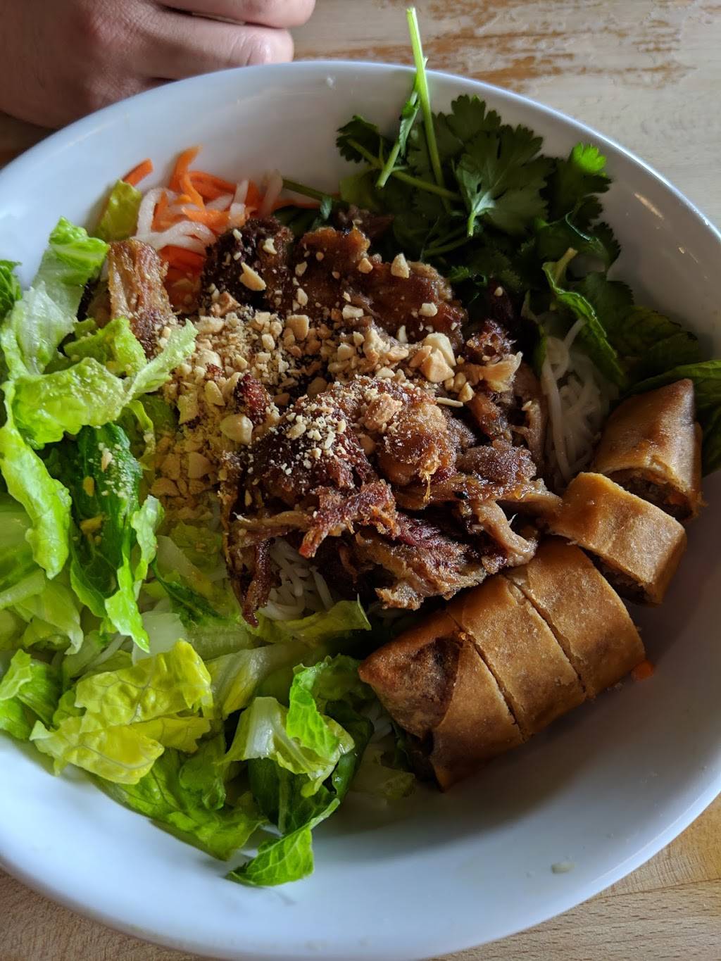 Singhs Vietnamese | restaurant | 2805 N St Marys St, San Antonio, TX 78212, USA | 5129409662 OR +1 512-940-9662