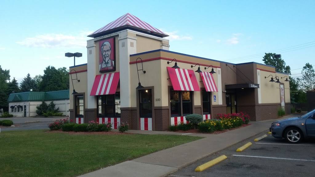 KFC | restaurant | 1030 N Tuscarawas Ave, Dover, OH 44622, USA | 3303431155 OR +1 330-343-1155