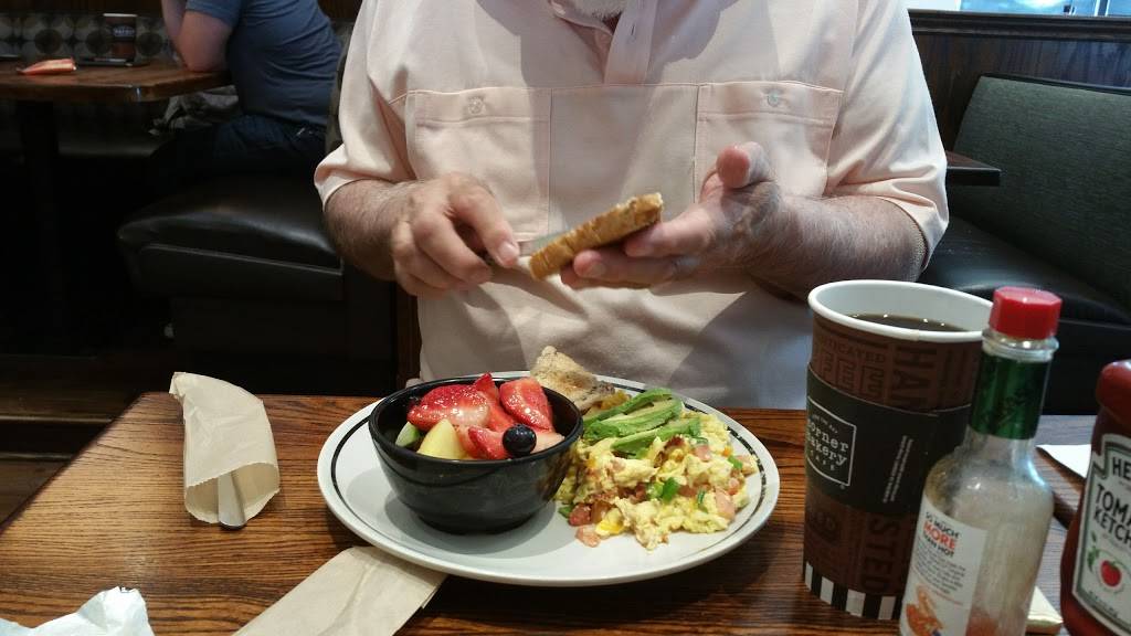 Corner Bakery Cafe | bakery | 823 Goucher Blvd, Towson, MD 21286, USA | 4432797377 OR +1 443-279-7377