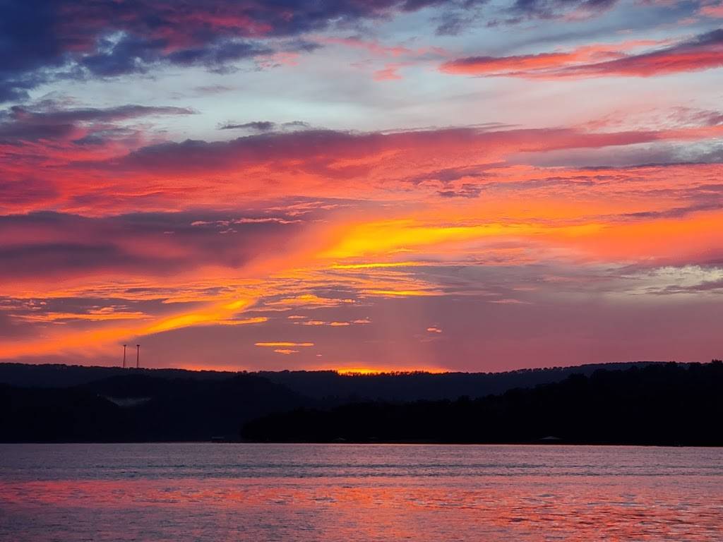 Terrace View Restaurant | restaurant | 3367 Euchee Chapel Rd, Spring City, TN 37381, USA | 4233657021 OR +1 423-365-7021