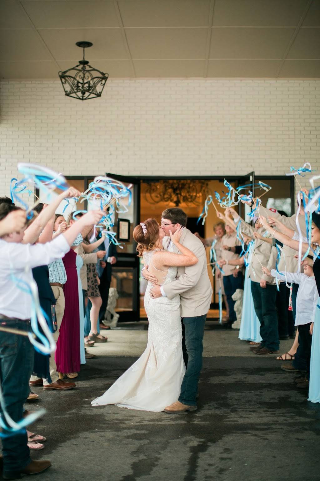 Lion Hills Center and Golf Club | restaurant | 2331 Military Rd #9692, Columbus, MS 39705, USA | 6623284837 OR +1 662-328-4837