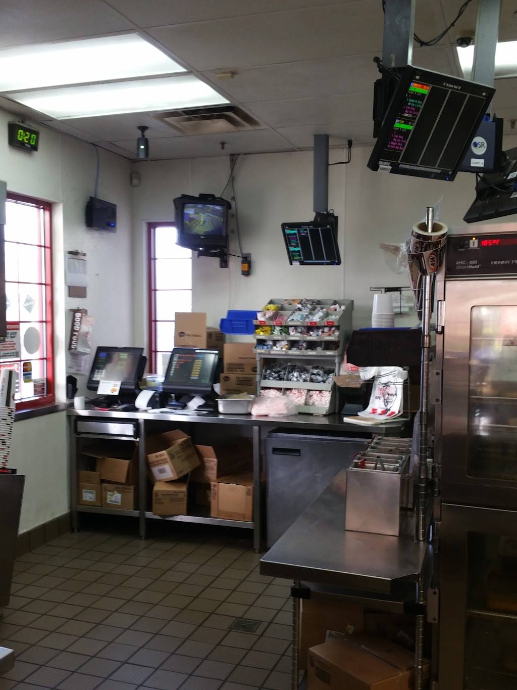 A&W | restaurant | 6610 Hembree Ln, Windsor, CA 95492, USA | 7078378885 OR +1 707-837-8885