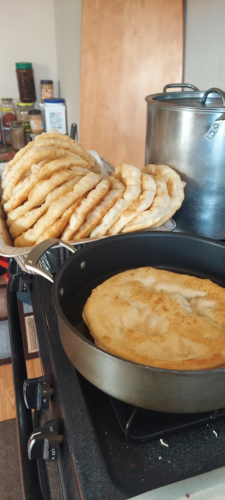 Hog Haven | restaurant | 300 ft South East of Black Mesa Shopping Center, US-160, Shonto, AZ 86044, USA | 9282780858 OR +1 928-278-0858