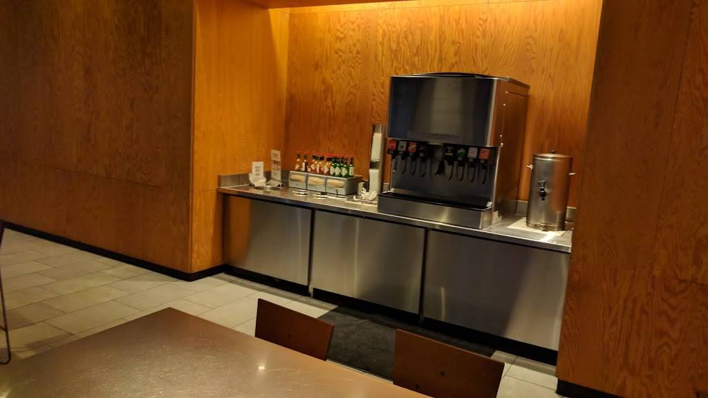 Chipotle Mexican Grill | restaurant | 950 Milwaukee Ave Ste A, Lincolnshire, IL 60069, USA | 8474783230 OR +1 847-478-3230