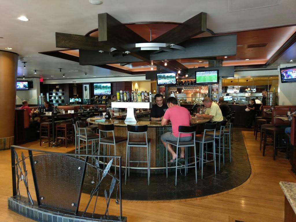 Karl Strauss Brewing Company Costa Mesa | restaurant | 901 A S Coast Dr, Costa Mesa, CA 92626, USA | 7145462739 OR +1 714-546-2739