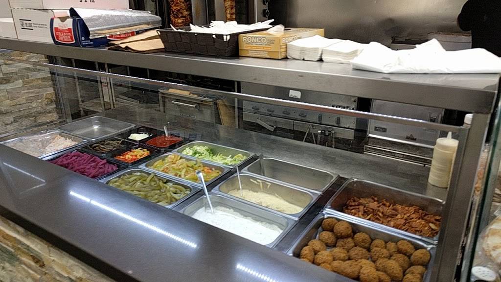 Tybahs Kebab | restaurant | 1240 Simcoe St N, Oshawa, ON L1G 1A1, Canada | 9052404611 OR +1 905-240-4611