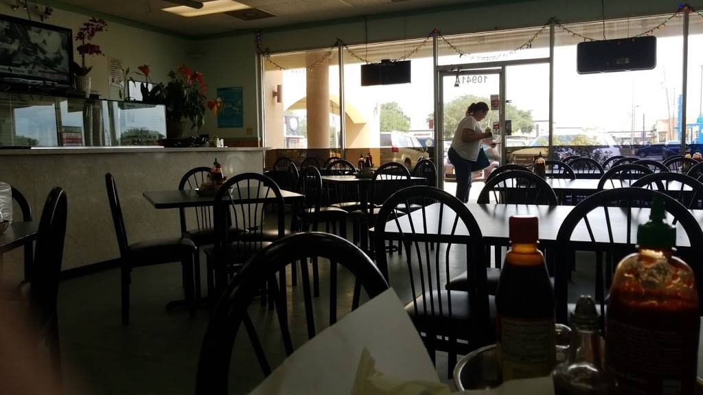 Hoang My Restaurant | restaurant | 10941 Scarsdale Blvd # A, Houston, TX 77089, USA | 2819221833 OR +1 281-922-1833