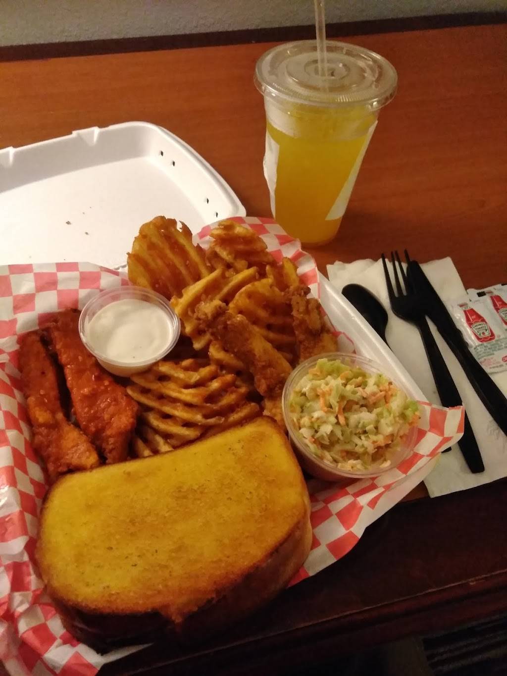 Top Tenders | restaurant | 3901 Pacific Coast Hwy, Torrance, CA 90505, USA | 4242578126 OR +1 424-257-8126