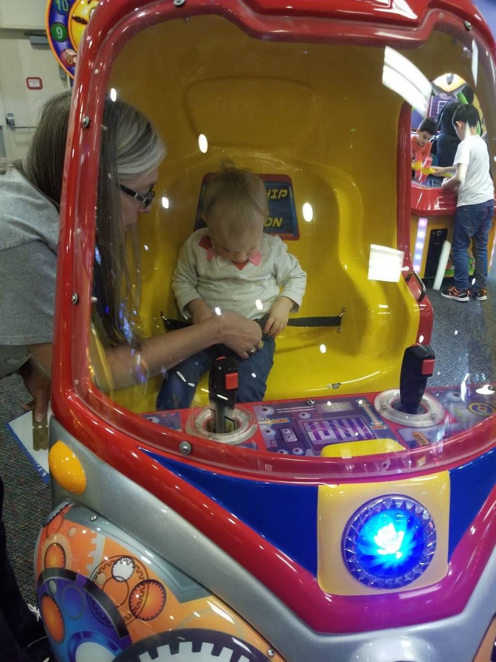 Chuck E. Cheese | restaurant | 6787 Hwy 6 N, Houston, TX 77084, USA | 2815506500 OR +1 281-550-6500