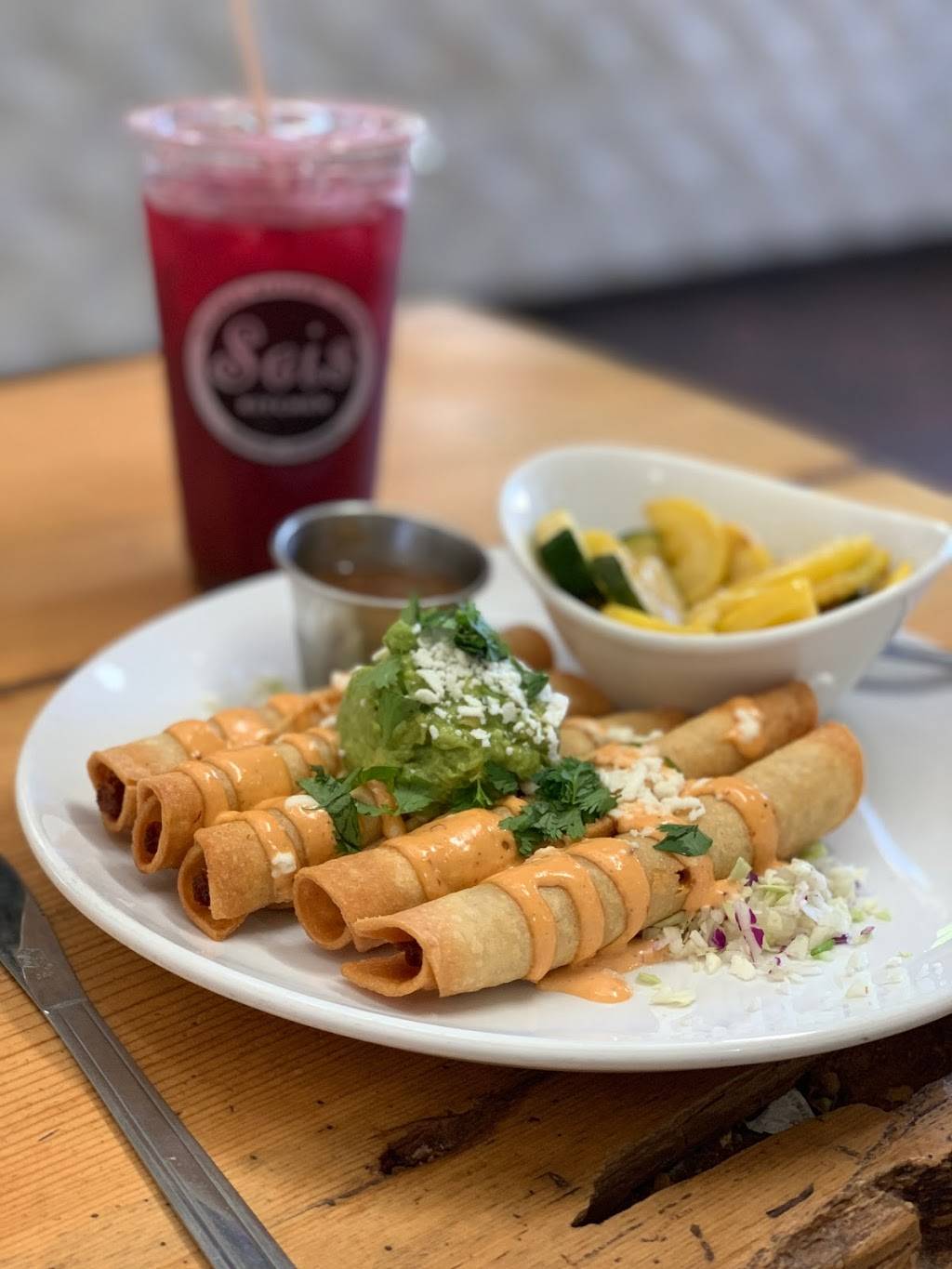 Seis Kitchen | restaurant | 130 South Avenida del Convento #100, Tucson, AZ 85745, USA | 5206222002 OR +1 520-622-2002