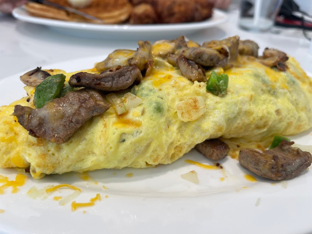 Chicken N Waffle | restaurant | 8235 Laguna Blvd #100, Elk Grove, CA 95758, USA | 9167504454 OR +1 916-750-4454