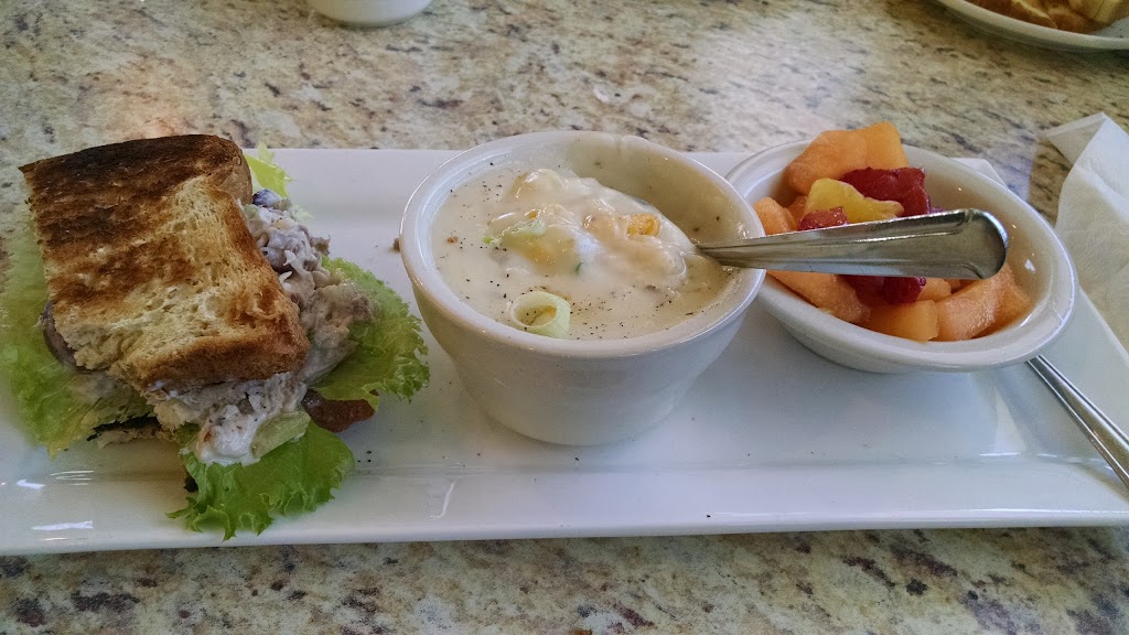 Eggberts | restaurant | 610 N McGee St, Caney, KS 67333, USA | 6203066052 OR +1 620-306-6052