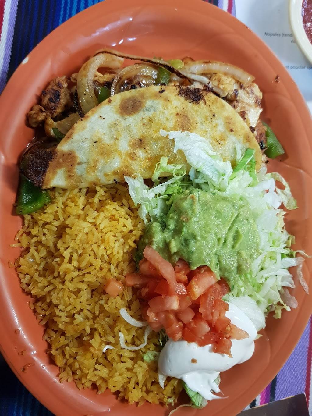 El Puerto | restaurant | 2045 Barracks Rd, Charlottesville, VA 22903, USA | 4348729488 OR +1 434-872-9488