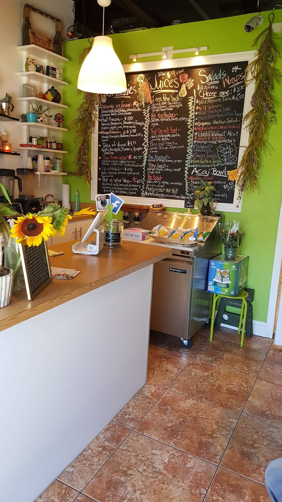 Raw South Juice Co Kendall | restaurant | 9804 SW 77th Ave, Miami, FL 33156, USA | 7865349263 OR +1 786-534-9263