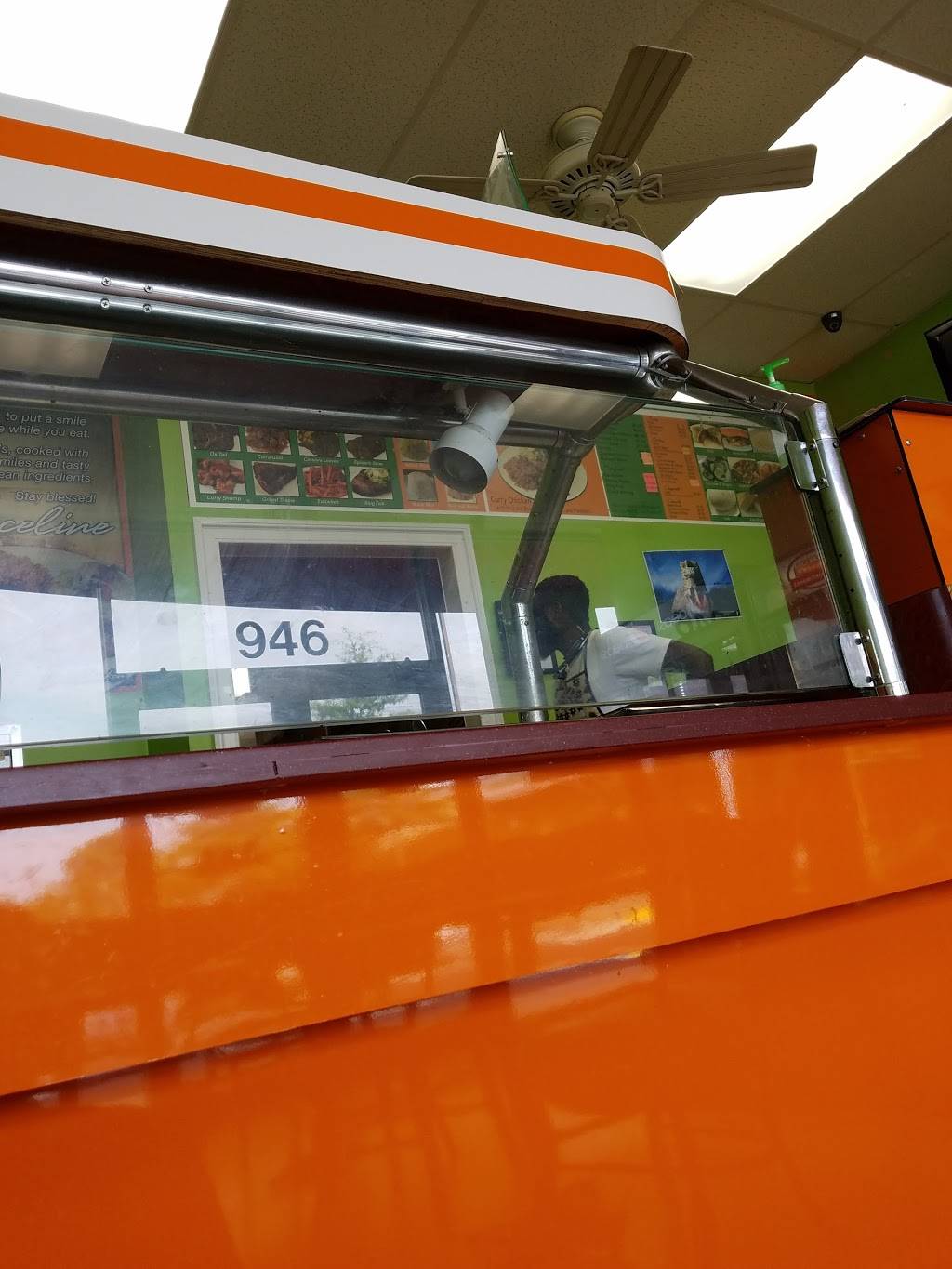 S & S Seafood | restaurant | 944 Swan Creek Rd E, Fort Washington, MD 20744, USA | 3012039777 OR +1 301-203-9777