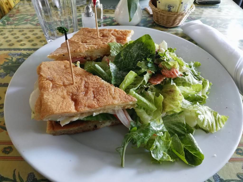 Le Petit Cafe | restaurant | 2842 Colorado Ave, Santa Monica, CA 90404, USA | 3108296792 OR +1 310-829-6792