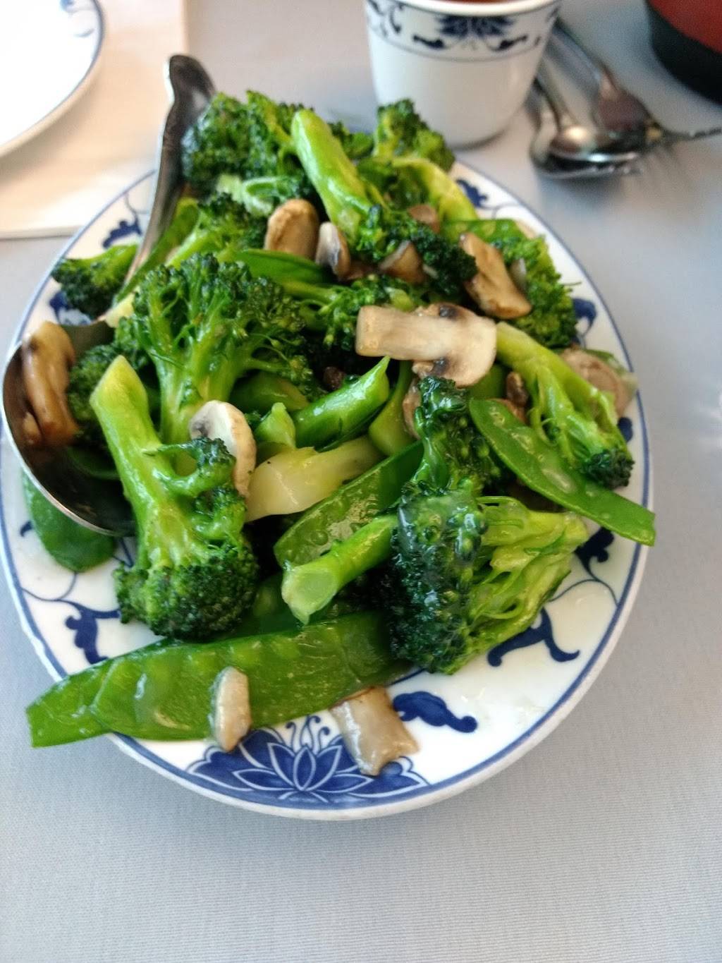 Peter Chus Skyroom | restaurant | 6751 Woodrum Cir # 210, Redding, CA 96002, USA | 5302221364 OR +1 530-222-1364