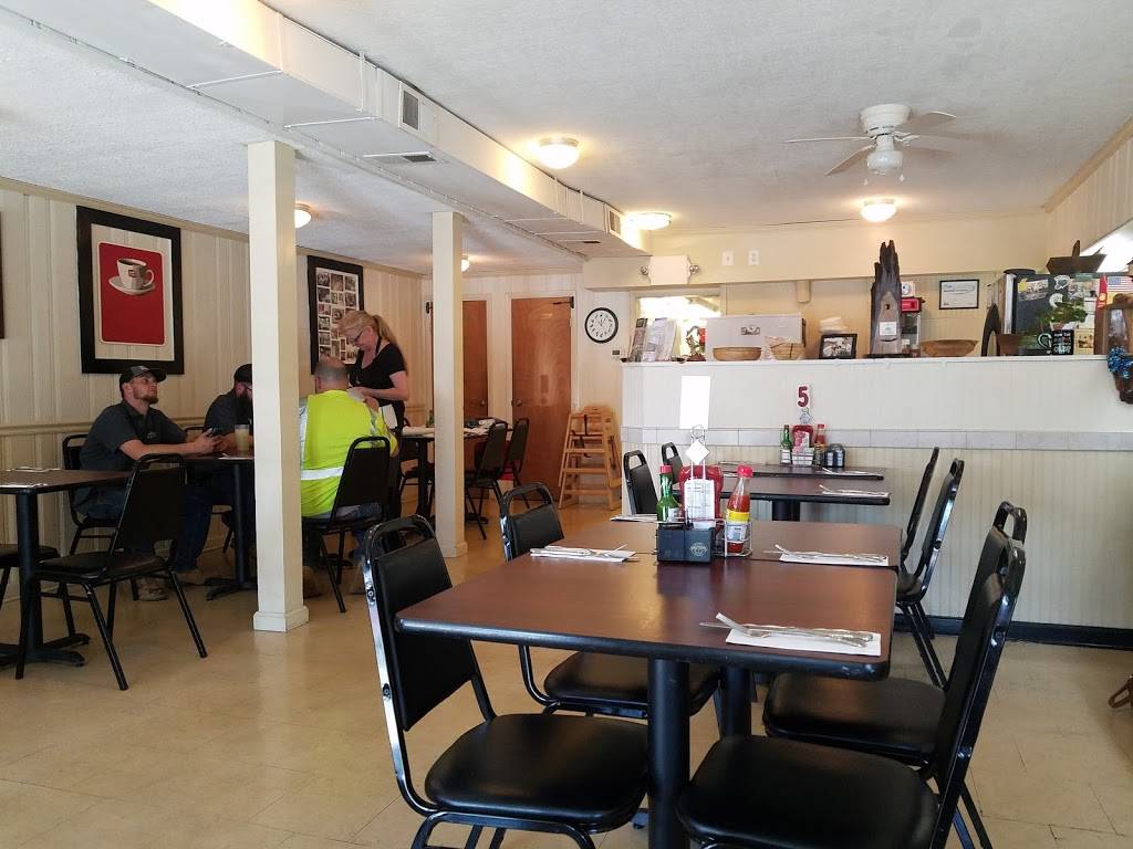 Boyds Nest Family Restaurant | restaurant | 34 W Main St, Berryville, VA 22611, USA | 5405355252 OR +1 540-535-5252