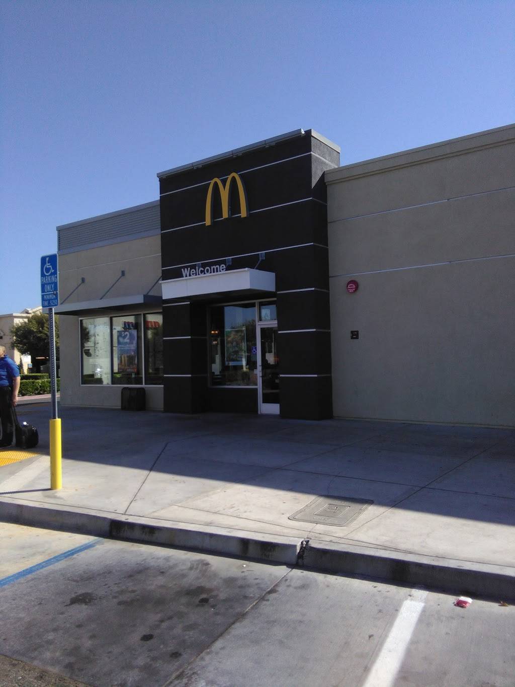McDonalds | cafe | 808 Serfas Club Dr, Corona, CA 92882, USA | 9513409089 OR +1 951-340-9089