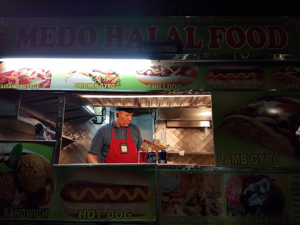Medo Halal Food Cart | restaurant | 1520 3rd Ave, New York, NY 10028, USA | 6469206622 OR +1 646-920-6622
